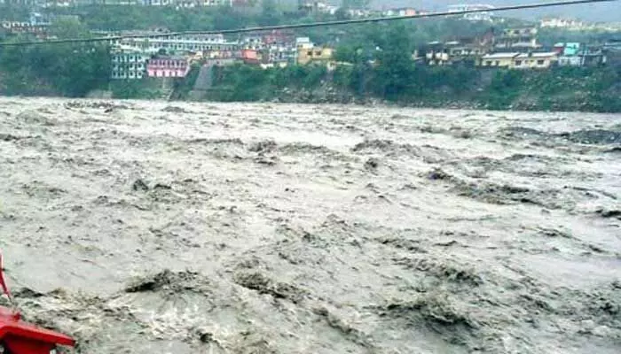 Haridwar: कांवड़िए ने गंगनहर में लगाई छलांग, बचाने के चक्कर में दूसरा भी डूबा, तलाश में जुटी पुलिस