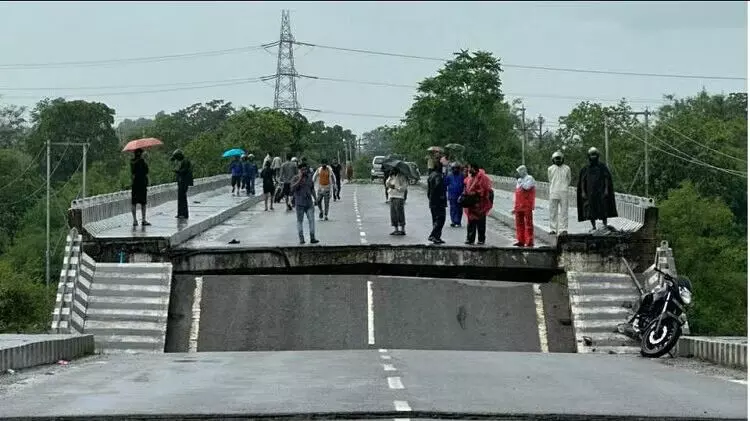 उत्तराखंडः कोटद्वार में मालन नदी पर बना पुल असुरक्षित श्रेणी में शामिल, लोनिवि ने की अनदेखी