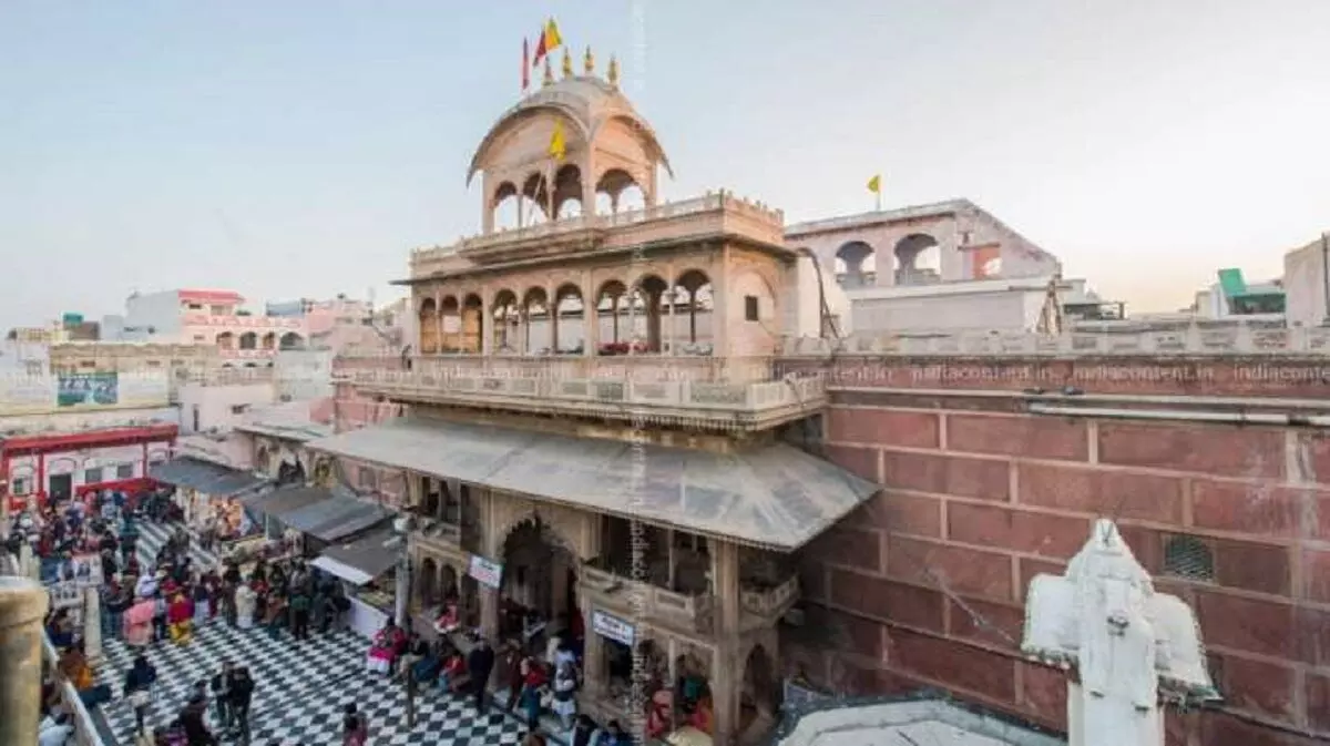 वृंदावन के बांकेबिहारी मंदिर में एडवाइजरी जारी