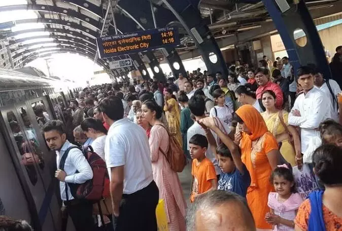 Delhi Metro: दिल्ली मेट्रो ने तोड़ा अपना ही रिकॉर्ड, एक दिन में 68 लाख से ज्यादा लोगों ने किया सफर