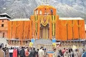 जन्‍माष्‍टमी 2023: उत्‍तराखंड में मनाई गई श्री कृष्‍ण जन्‍माष्‍टमी, फूलों से सजाया गया बद्रीनाथ मंदिर; भक्तों की भीड़ उमड़ पड़ी