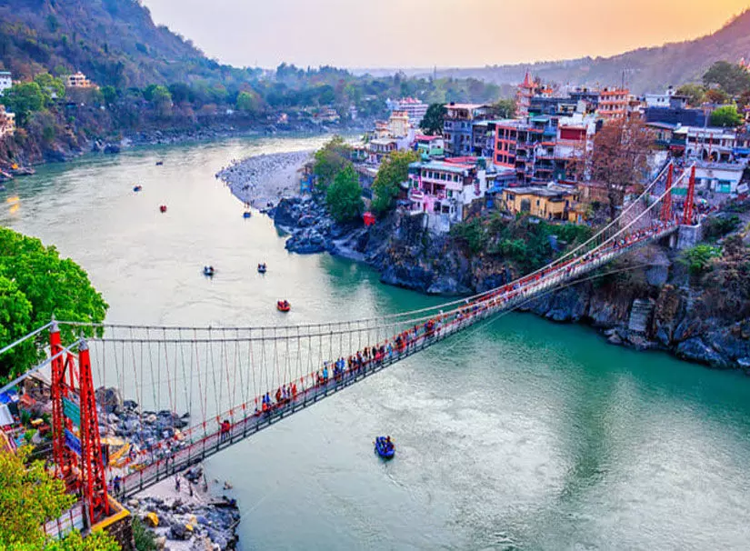 Rishikesh News: फर्जी ट्रस्ट बनाकर संपत्ति को खुर्द बुर्द करने के आरोप में मुकदमा दर्ज