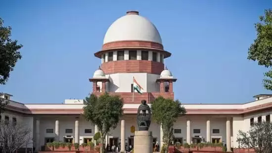 SC ने CEC, EC चुनने वाले पैनल से CJI को बाहर करने वाले नए कानून पर रोक लगाने से इनकार कर दिया