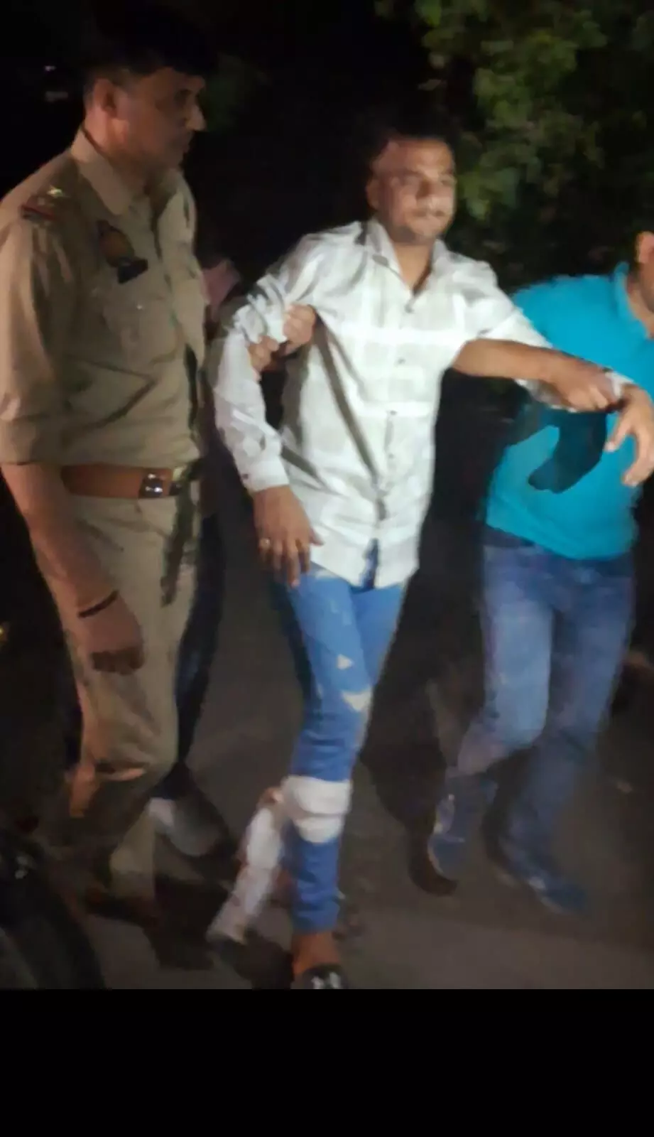 गाजियाबाद के शालीमार गार्डन में मुठभेड़, बदमाश को लगी पुलिस की गोली, साथी फरार