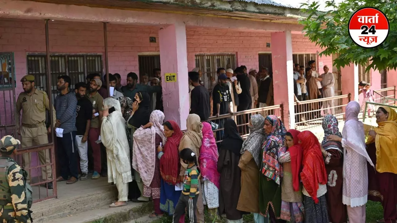 लोकसभा चुनाव 2024: शाम 5 बजे तक 51.35 फीसदी मतदान, जम्मू-कश्मीर में 51.35 फीसदी