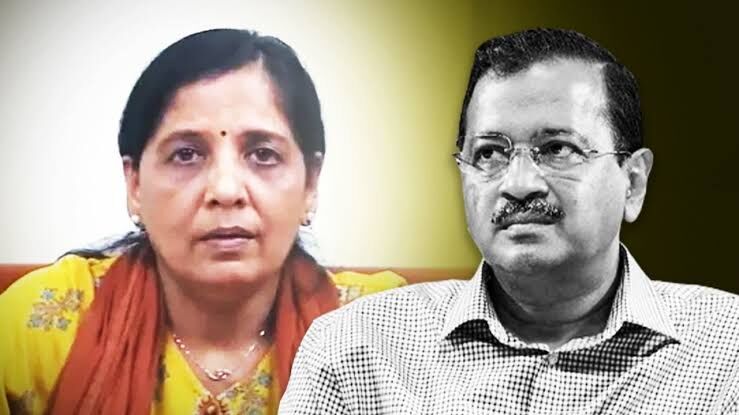 केजरीवाल की गिरफ्तारी के बाद पत्नी सुनीता को आया गुस्सा! बोलीं- ये कानून नहीं तानाशाही है, इमरजेंसी है