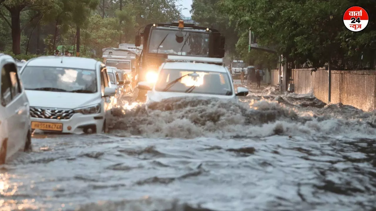 सावधान! नोएडा में जलभराव से बचने के लिए 18 जगहों पर जाने की रोक, जानें कौन सी है वह जगहें