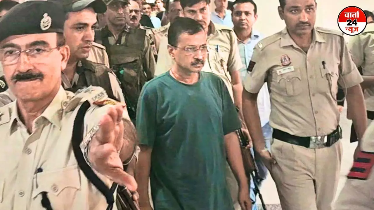 सीएम केजरीवाल की गिरफ्तारी पर दिल्ली हाईकोर्ट ने सीबीआई से मांगा जवाब, अगली सुनवाई 17 जुलाई को होगी