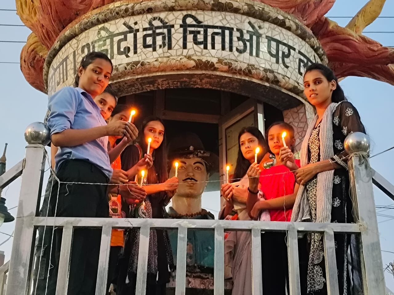 यह दुर्भाग्य है कि फौज की सुरक्षा के नाम पर बड़ी-बड़ी बातें करने वाली सरकार में आज भी सैनिकों की शहादत हो रही है: विजय चौधरी