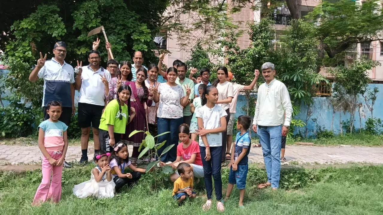 उत्तराखंड समाज ने धूमधाम से मनाया उत्तराखंड का पारंपरिक लोकपर्व हरेला