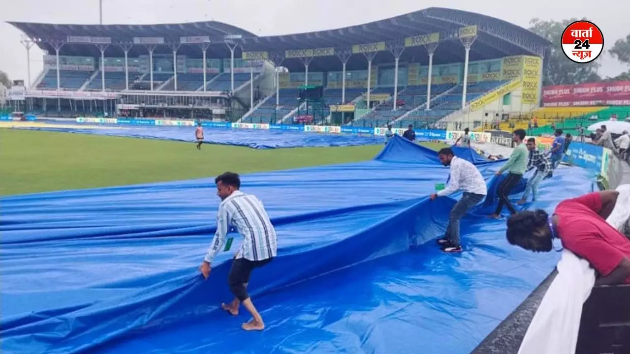 आकाश दीप और अश्विन ने बांग्लादेश के झटके तीन विकेट, फिर शुरू हुई बारिश, मैच बंद